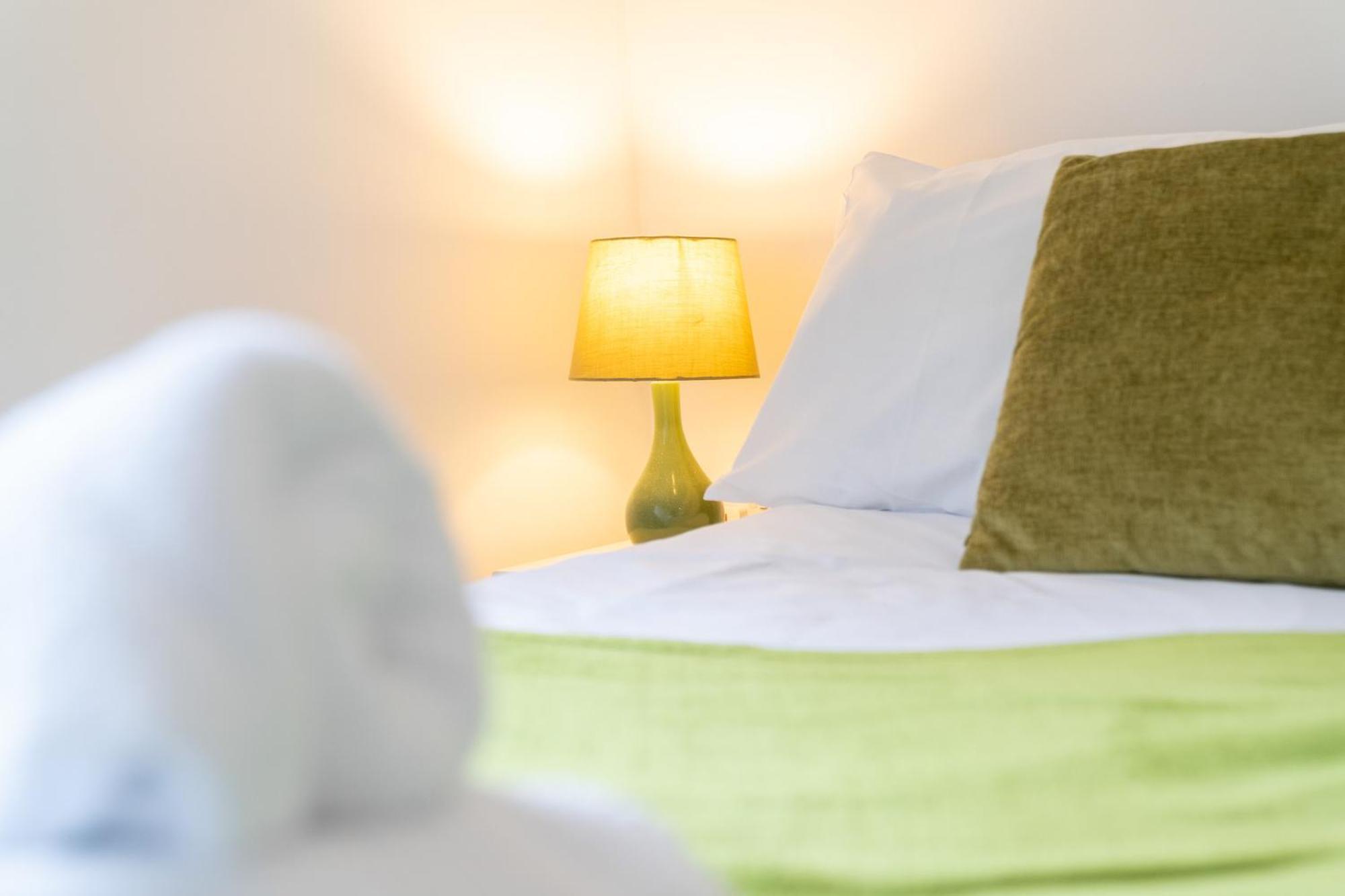 Emerald Delightful Suite Moseley Mews, Birmingham By Staystaycations エクステリア 写真