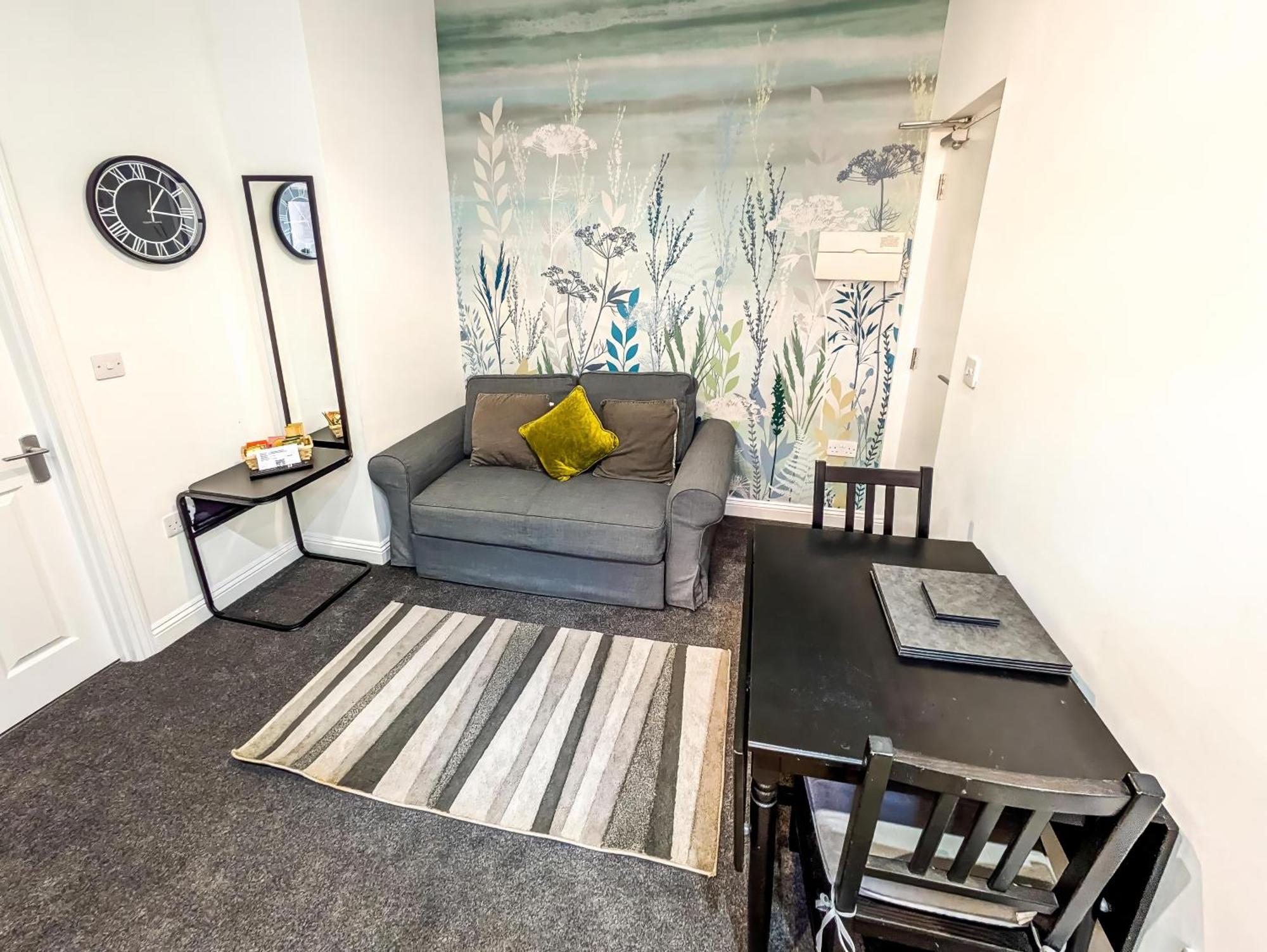 Emerald Delightful Suite Moseley Mews, Birmingham By Staystaycations エクステリア 写真